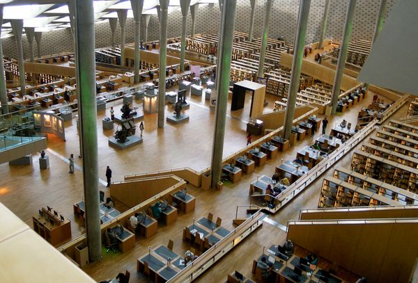 새로 건립한 이집트 알레산드리아 도서관. 기원전 3세기에 건립됐으며 고대에 가장 큰 도서관으로 알려졌다.
