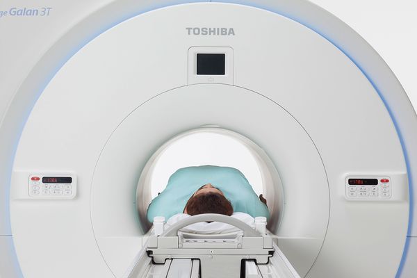 도시바 메디칼시스템즈 코리아가 새로 출신 3T(테슬라) MRI인 'Vantage Galan(밴티지 갈란)' 모습.