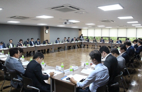 한국제약바이오협회는 지난 8월 21일 이사장단회 회의를 열고 차기 회장 인선을 논의했다.