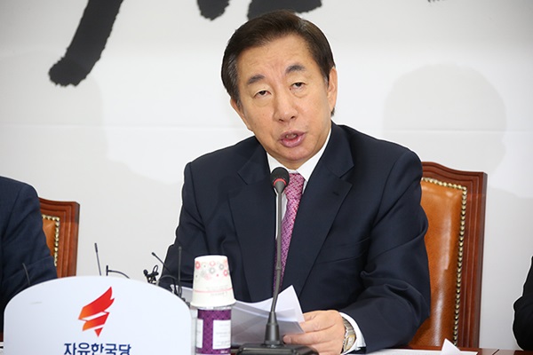 김성태 대표가 지난 16일 원내대책회의에서 발언하는 모습. 사진제공 자유한국당.