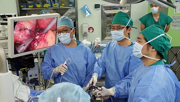 간암 수술을 하는 모습. 사진 제공: 서울아산병원