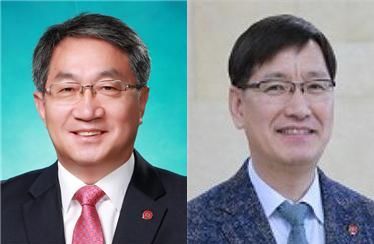 사진 왼쪽부터 김덕수 기획상임이사, 이원길 장기요양상임이사.