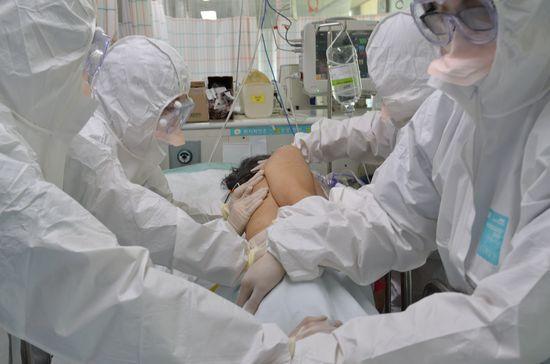 2015년 6월 메르스 사태 당시 을지대병원 중환자실 간호사들의 모습.