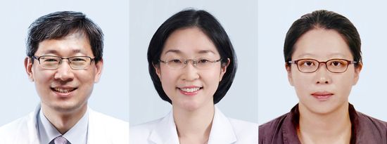사진 왼쪽부터 감염내과 김홍빈 교수, 소아청소년과 이현주 교수, 임상예방의학센터 이희영 교수.