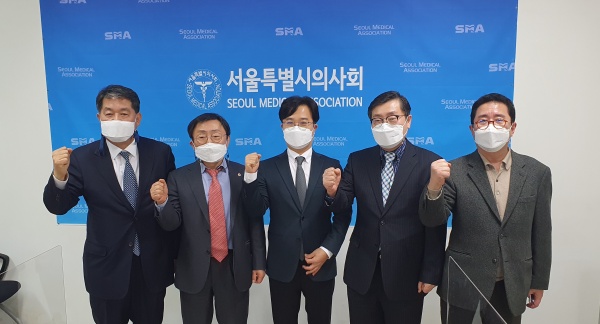 사진 왼쪽부터 김영진·이윤수 대의원의장 후보, 이태연·박명하·이인수 회장 후보