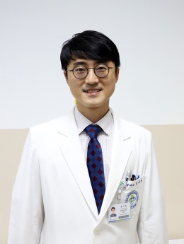 윤지현 건국대병원 감염내과 교수