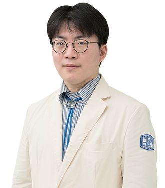 윤창익 교수