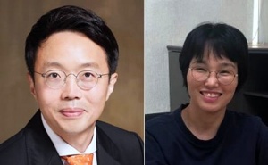 사진 왼쪽부터 조재훈 교수, 김윤숙 PSQI 팀장