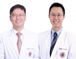 사진 왼쪽부터 김양현·이규배 교수