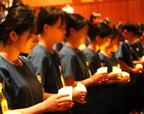 한 간호대학의 2024학년도 나이팅게일 선서식 모습. 사진은 기사 내용과 직접 관련이 없습니다.